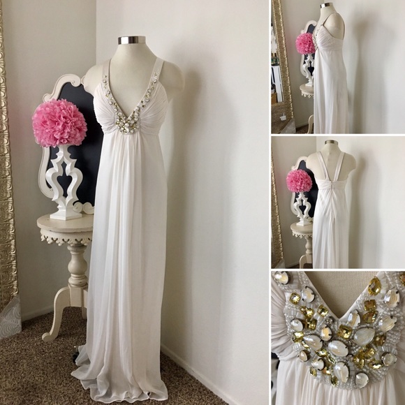 Marc Bouwer Dresses & Skirts - 🌺 Marc Brouwer 
Fabulous Long Ivory Silk Dress